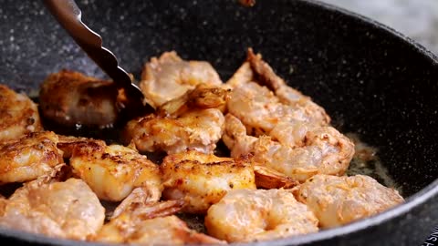 Quick and Easy Garlic Butter Shrimp Recipe