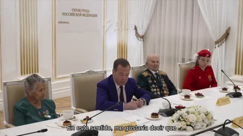 Es hora de recordar las palabras del borracho Medvedev sobre el "día del juicio final". ¿O esto no