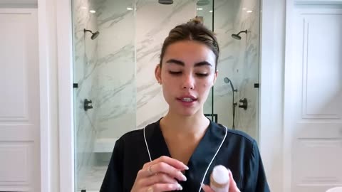 Madison Beer’s Guide to Soap Brows and Easy Blush | Beauty Secrets | Vogue