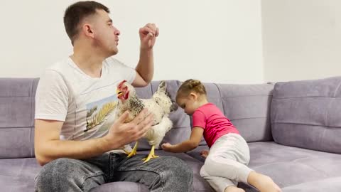 Funny_Baby_Reaction_to_Chicken_