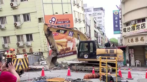 Clean-up begins in Hualien after quakes jolt Taiwan