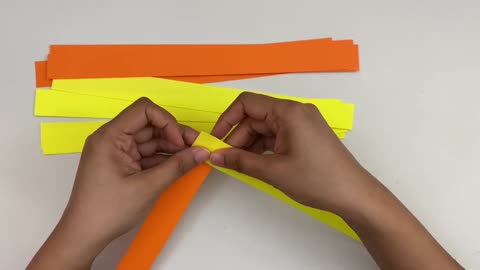 Instructions to Make Easy Paper SNAKE For Kids