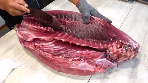 Bigeye Tuna Cutting Skill