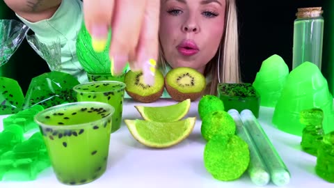 ASMR GREEN KIWI DESSERT MUKBANG, Frozen Grapes Candy, Strawberry Kiwi Drink, Apple Jelly Popsicle 먹방