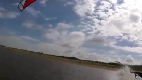 Guy Almost Crashes Into His Friend While Kitesurfing - Close Call Accident