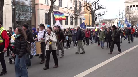 München / Munich, Germany - Grosse Friedenskundgebung / Mass peace rally - 18.02.2023