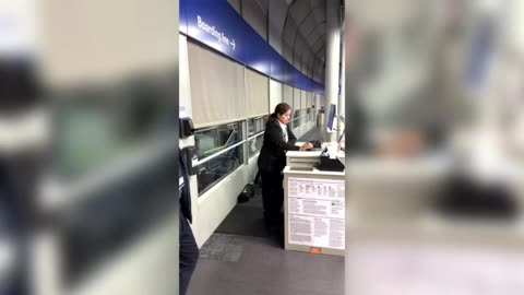 Passengers Scream at United Airlines Rep After Company Ditches Them at O’Hare