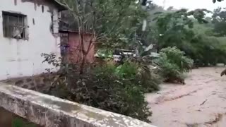 Video: Emergencia en Ríonegro, reportan varias quebradas desbordadas