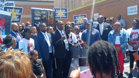 Attorney Ben Crump fighting for Black man killed bugs in Fulton County Jail