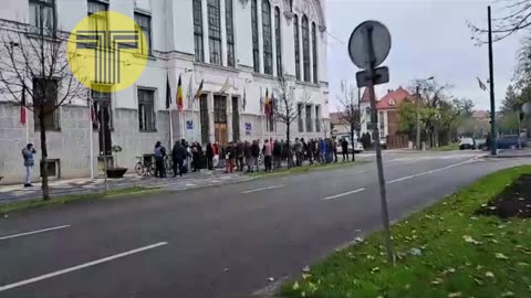 Protesta de los taxistas contra Uber y Bolt frente al Ayuntamiento de Timișoara