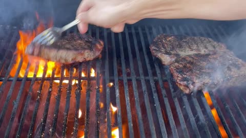 Learn How To Grill A Thick Steak At Home - For Beginners