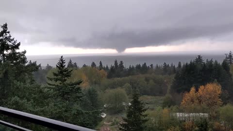 Waterspout spotted near Vancouver airport