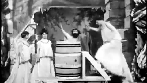 The Dainaid's Barrel (1900) - Georges Méliès | Le tonneau des danaïdes - Eight Girls in a Barrel