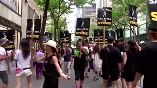 Actors protest outside New York's Rockefeller Center