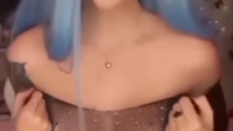 no bra TikTok bouncing transparent boobs