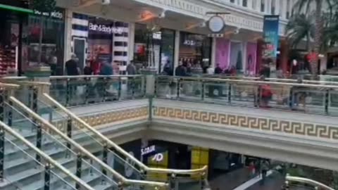 shopping center Manchester #short #shortsyoutube #shorts #shortsfeed #shoppingcenter