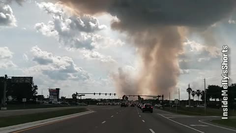 Wildfire Smoke Makes The Horizon Look Apocalyptic