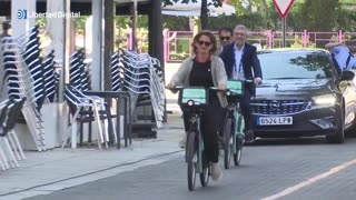 Spanish minister flies jet to climate event, rides bicycle last few blocks