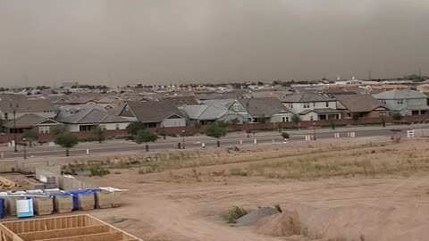 Dust storm tries to swallow Phoenix Arizona