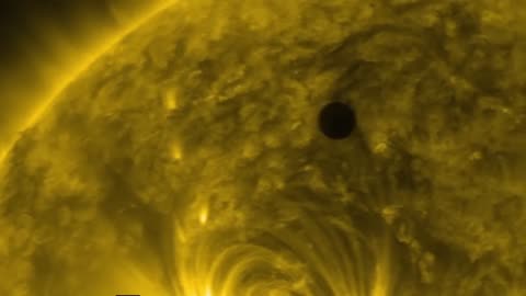 Totally Mesmerizing! Venus's 2012 Transit Seen with NASA's Ultra High-Def SDO
