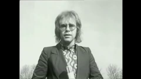 Your Song - Elton John - mastered - ( lyrics in description )