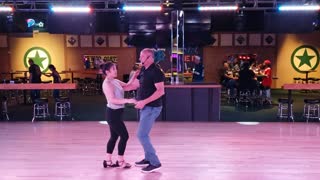 West Coast Swing @ Electric Cowboy with Wes Neese 20211010 193250