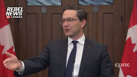 Global News reporter heckles Pierre Poilievre while he gives a speech in Ottawa