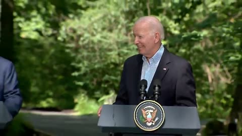 BIDEN (very confused): "Who am I yielding to?”