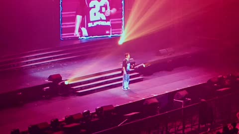 Huta performing I'M RARE during Be You 3 Concert in Manila