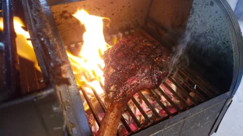 Tomahawk Ribeye on fire