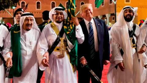 Donald Trump visit to Saudia Arabie and all brandon got was a fist pump. ahaha how beautiful.