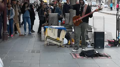 Pigeon Grooves to Busker's Tune