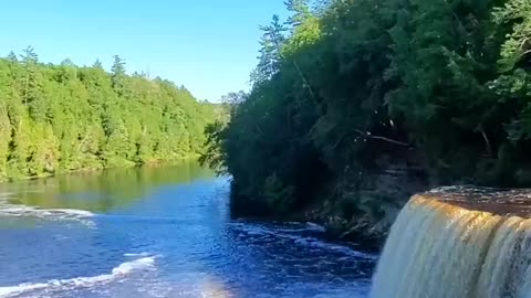 Blue nature!! The water show!