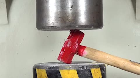 Hammer vs Hydraulic press