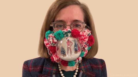 Wait... is that Oregon's Governor, Kate Brown wearing a snow globe Hunter Biden mask??😭🤣🤣🤣
