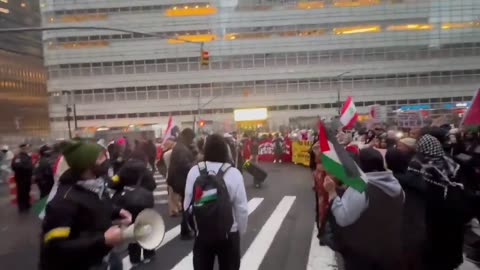 Pro-Palestinian protesters shut down entrance to the World Trade Center in New York City