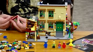 Unboxing Lego 21324 123 Sesame Street Set