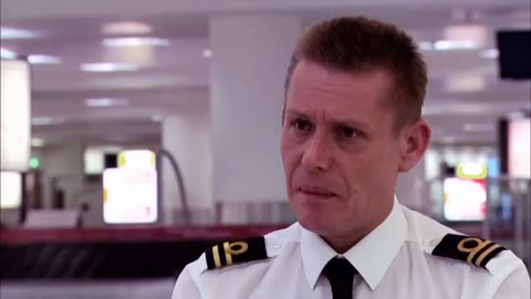 SMUGGLER ATTEMPTS TO FOOL BORDER SECURITY - UK CUSTOMS ▪︎ FULL EPISODE