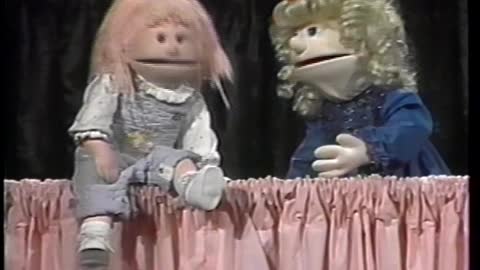 PUPPETS -- LOVE MAKES A FRIEND BE A FRIEND LIKE YOU