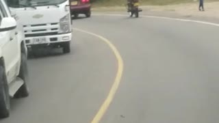Video: Maniobras peligrosas de un motorizado en el norte de Bucaramanga