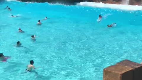 Disney WavePool Fail!