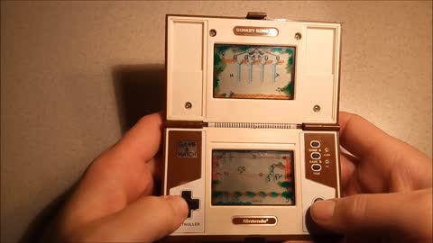 RARE VINTAGE NINTENDO HANDHELD