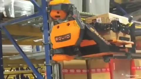 Warehouse robots in action.Next-level Warehouse Robots in Action