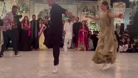 Hania Amir Dance with Her Boyfriend Chanidgarh