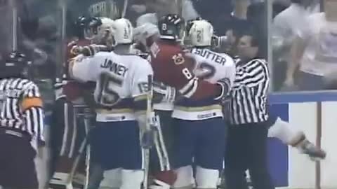 CLASSIC NHL PLAYOFF SERIES (1992) | ST. LOUIS BLUES VS. CHICAGO BLACKHAWKS