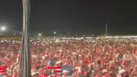KidRock-Woke up to this…First night of “Rock the Country” - GOOSEBUMPS!!