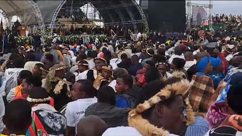 Crowd snubs Minister Lindiwe Zulu for her Siboniso Duma introduction