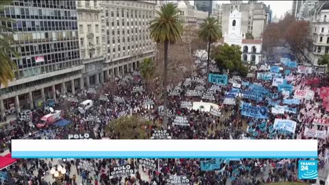 Thousands protest against government in inflation-ravaged Argentina • FRANCE 24 English