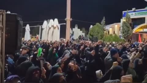 Iranians chanting "death to America" near the place where Qasem Soleimani is buried.