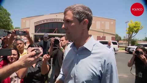'He Did Nothing': Beto O'Rourke Tears Into Gov. Abbott Moments After Derailing His Press Conference